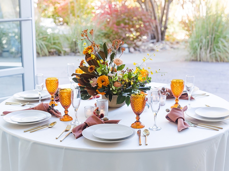 Welcome Center Banquet Seating at round tables